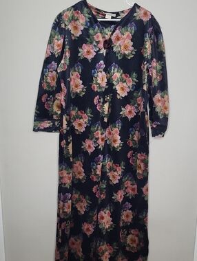 Vintage Floral Maxi Dress MuuMuu Nightgown  with Pink Rose Print SIZE LARGE